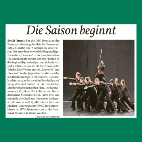 Tanzformation JMC des Brühler Turnvereins bei einer Aufführung auf der Bühne in schwarzer Kleidung.