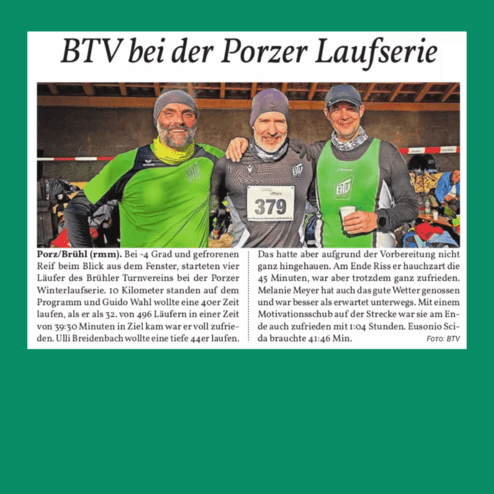 Vier Läufer des Brühler Turnvereins posieren nach der Porzer Winterlaufserie, sichtbar in sportlicher Kleidung.