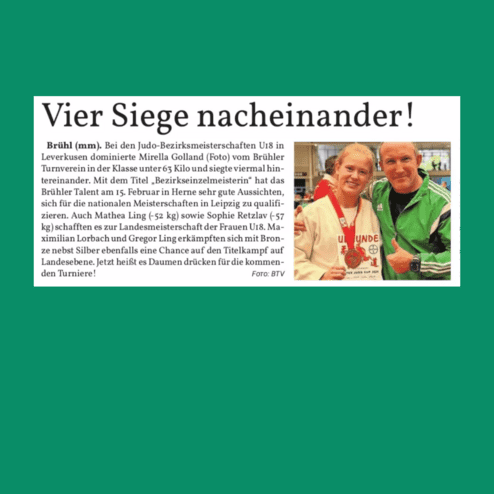 Mirella Golland und ein Trainer lächeln im Sportoutfit, beide halten Medaillen bei den Judo-Bezirksmeisterschaften.