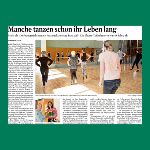 Bericht über den Frauentagstanz mit über 100 teilnehmenden Frauen in einem Tanzraum. Die älteste Teilnehmerin war 88 Jahre alt.