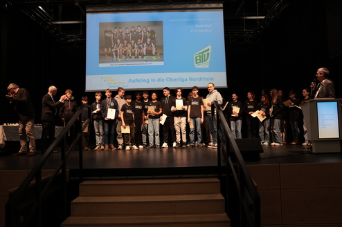 Basketball U14 männlich bei der Sportlerehrung des Wettkampfjahres 2023
