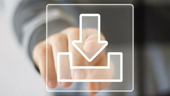 Finger tippt auf ein grafisches Download-Symbol mit Pfeil und Kontur auf einem verschwommenen Hintergrund.