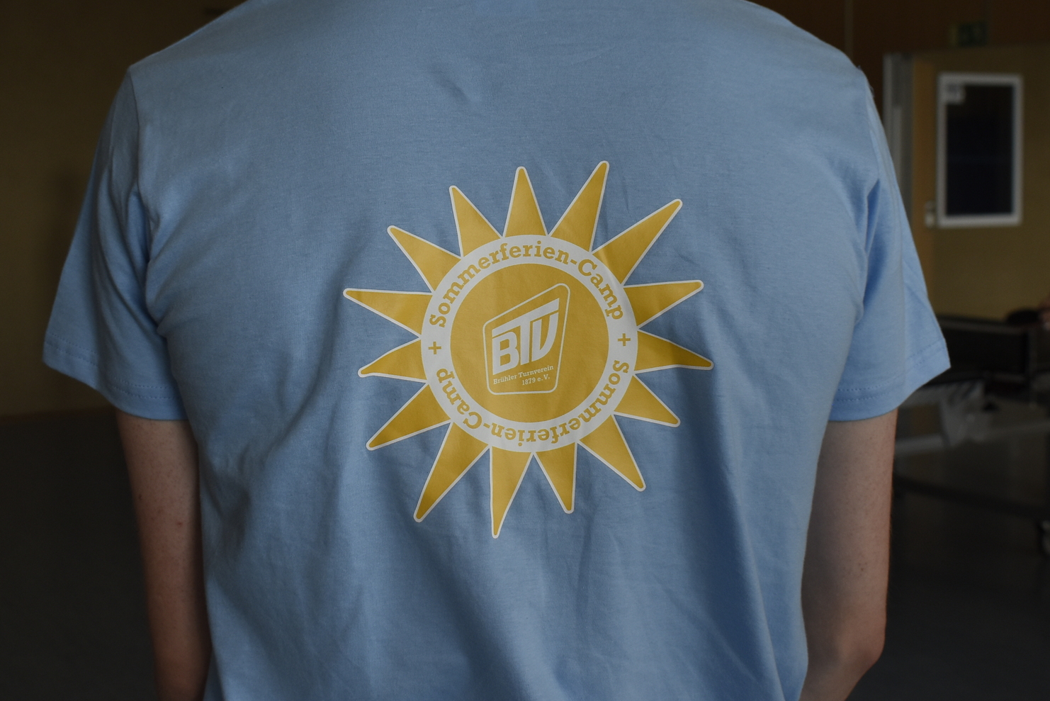 T-shirt mit Sommerfereincamp Logo