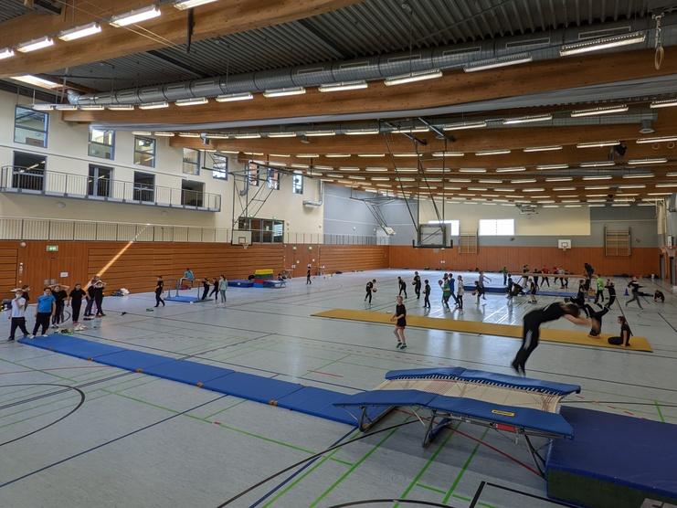 OFC2022 Dreifachhalle beim Osterferiencamp