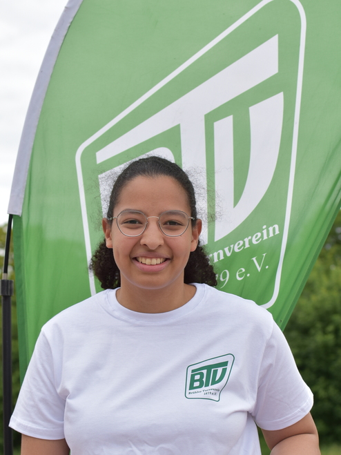 Naima Salah - Mitglied des Jugendrates