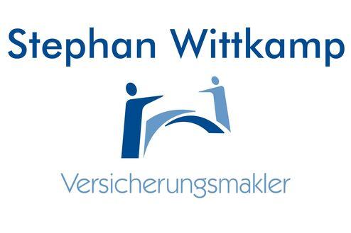 Logo von Stephan Wittkamp, Versicherungsmarkler, mit stilisierten Figuren und blauen Schriftzügen auf weißem Hintergrund.